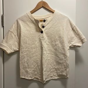 Madewell cream quarter button up tapered t shirt